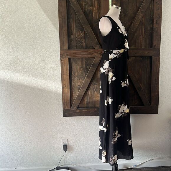 Candies Sexy Floral Maxi Front Tye With Front Slit Dress - Picture 5 of 12